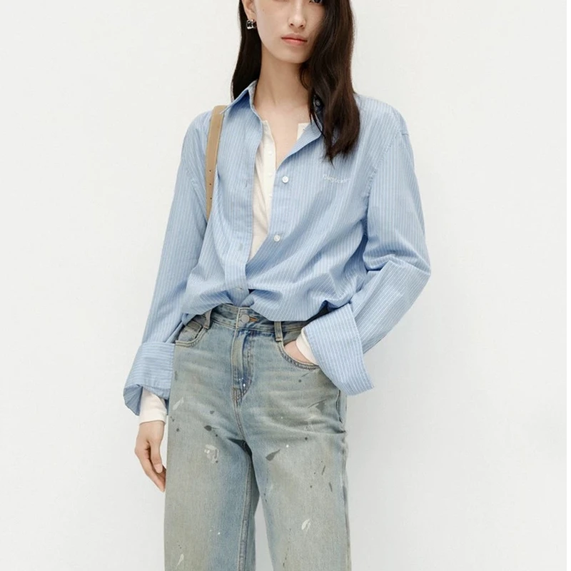 8005条纹衬衫女2025春季新款时尚气质字母通勤长袖宽松衬衣