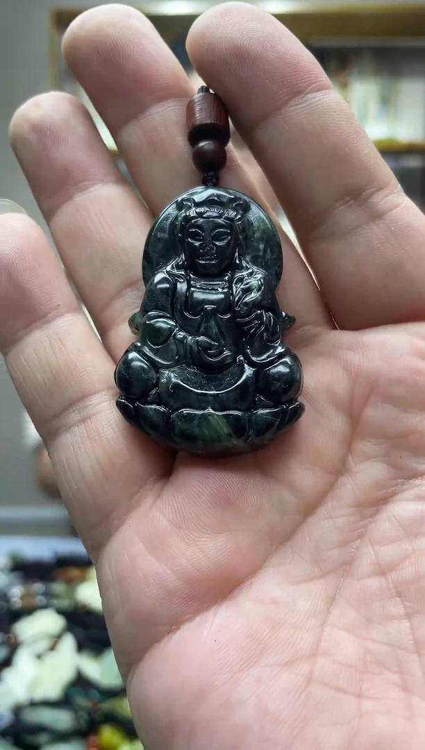 未镶嵌蛇纹石玉吊坠·