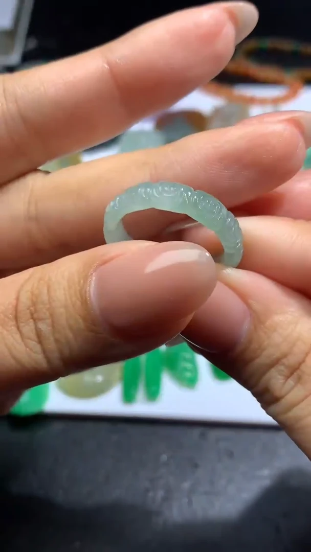 未镶嵌定制翡翠闲**月毛货