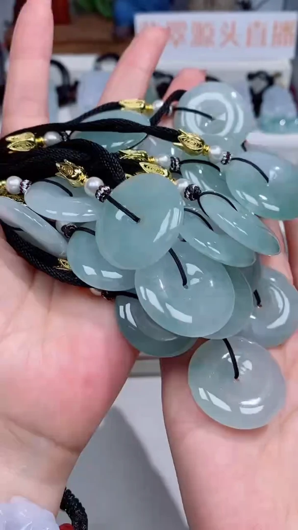 翡翠未镶嵌颈饰吊坠团购多样性发一件