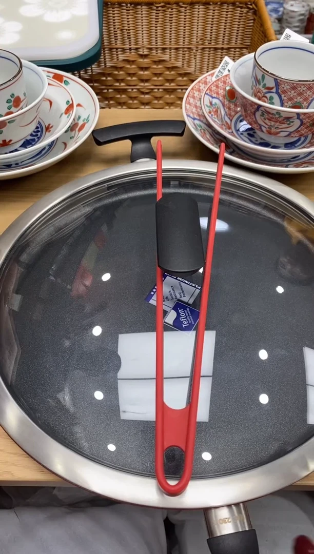 瓷片瓷器之美，尽在隆莲。