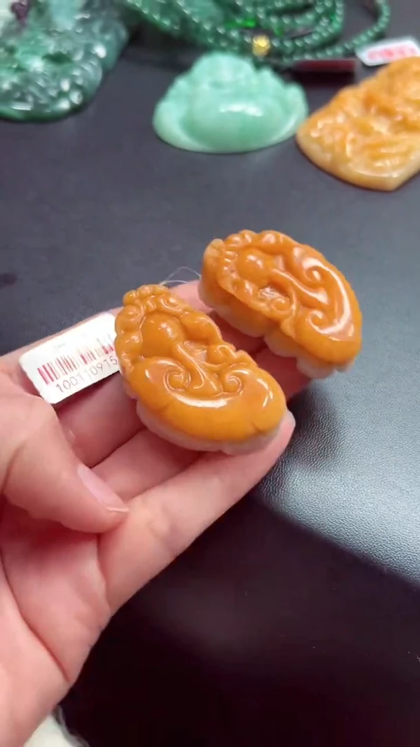 吊坠(不含链)未镶嵌翡翠天然翡翠