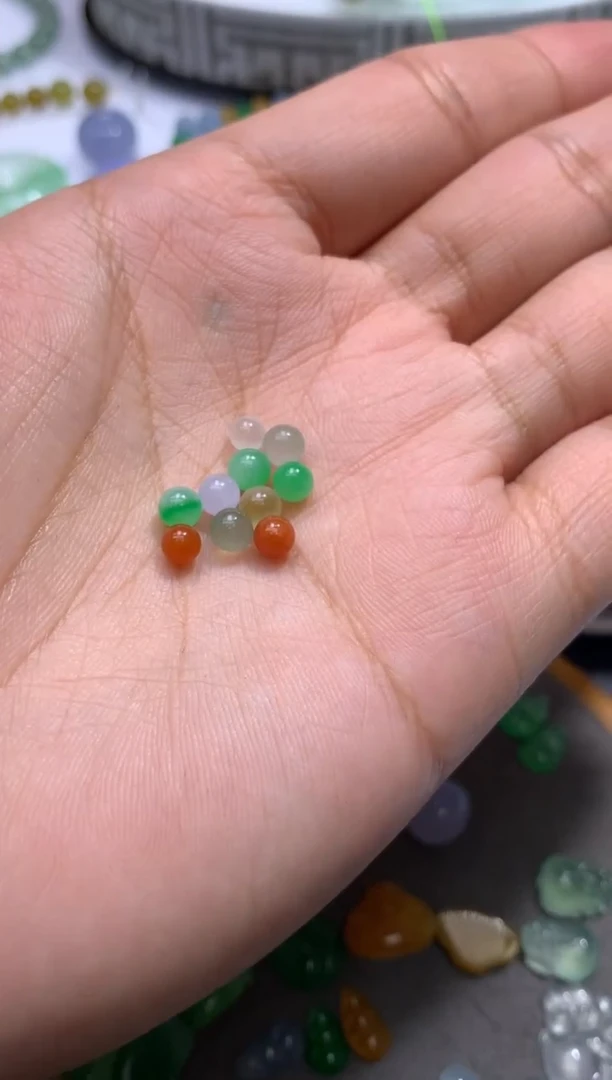 未镶嵌定制翡翠未镶嵌 定制翡翠