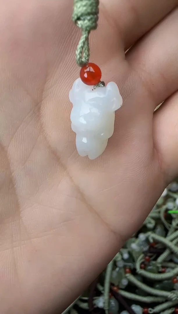 颈饰未镶嵌和田玉拍一发一