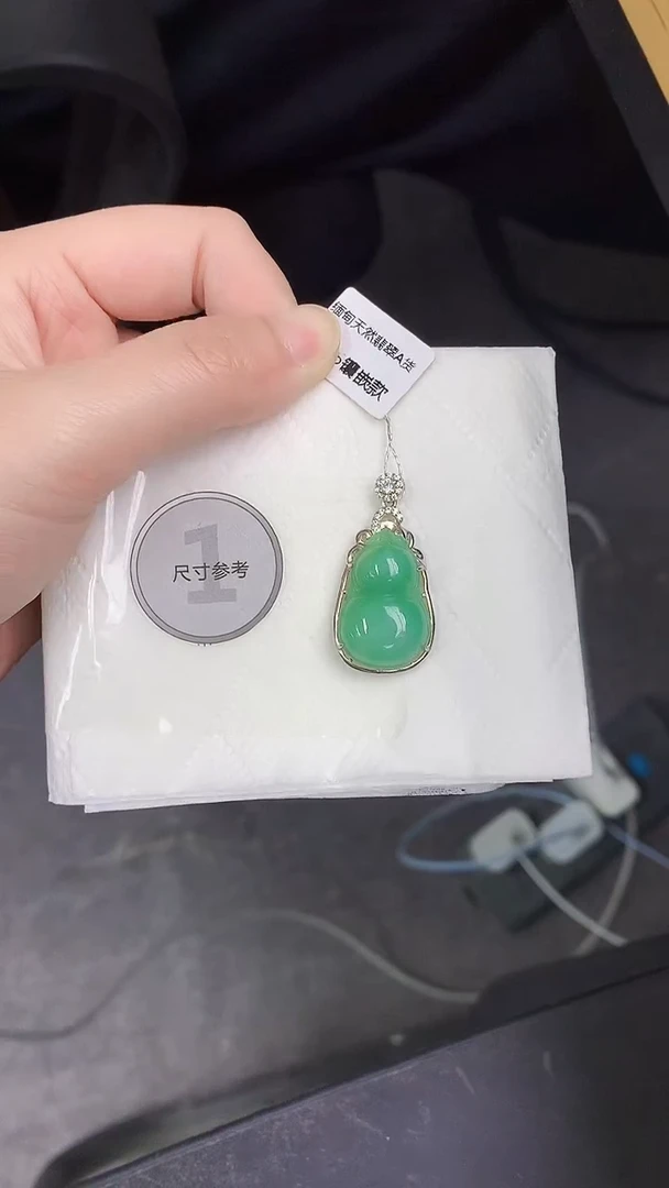 颈饰银S925镶嵌翡翠 天然缅甸A货百元以上9元证书费自理