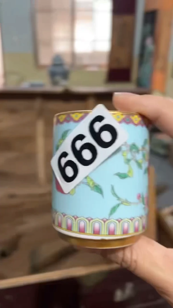 【闪购商品】陶瓷一个小瓷器喜欢就拍。编号：666