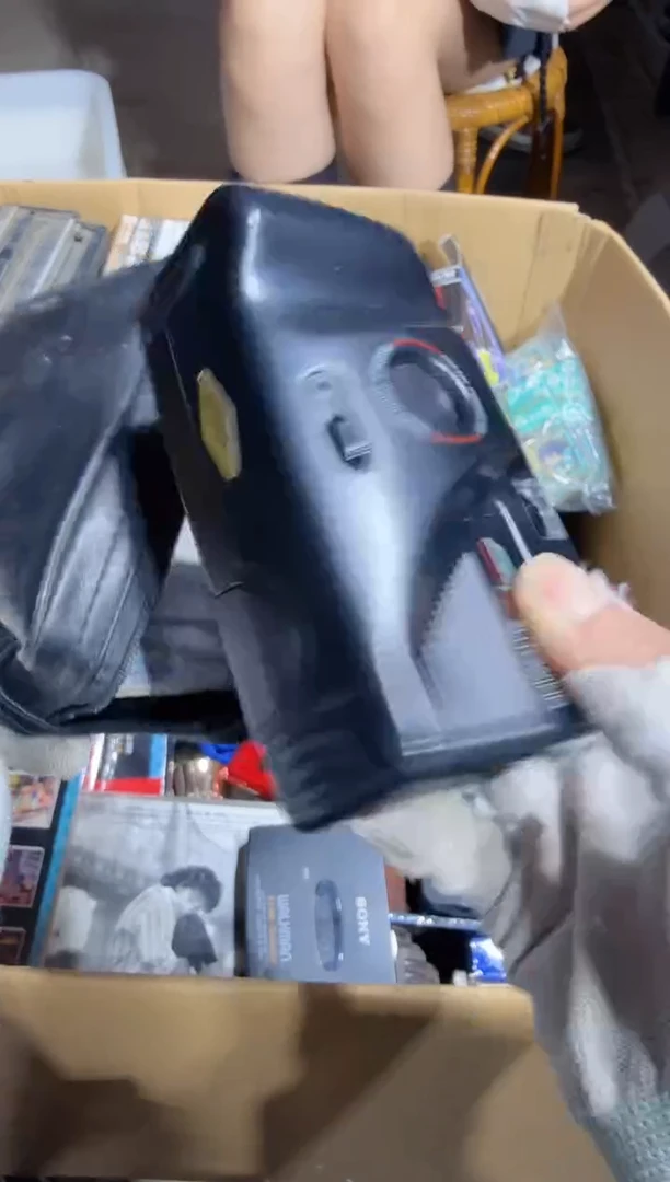 8新春****你   163中古商品，瑕疵品，不保好坏。