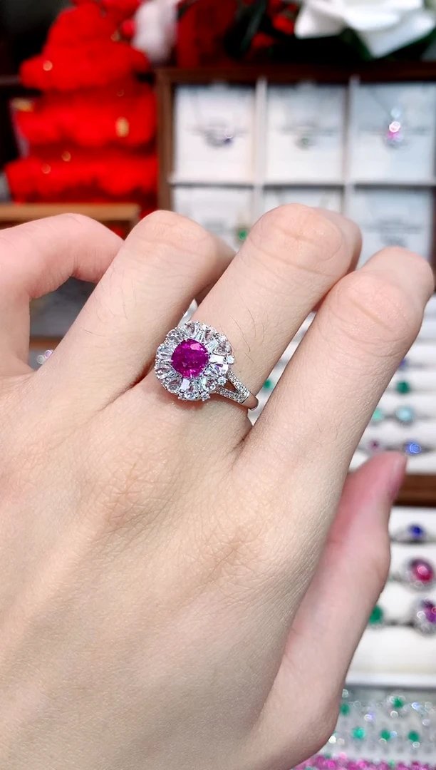 戒指彩色蓝宝石18K金镶嵌1.53ct/天然宝石/七天无理由