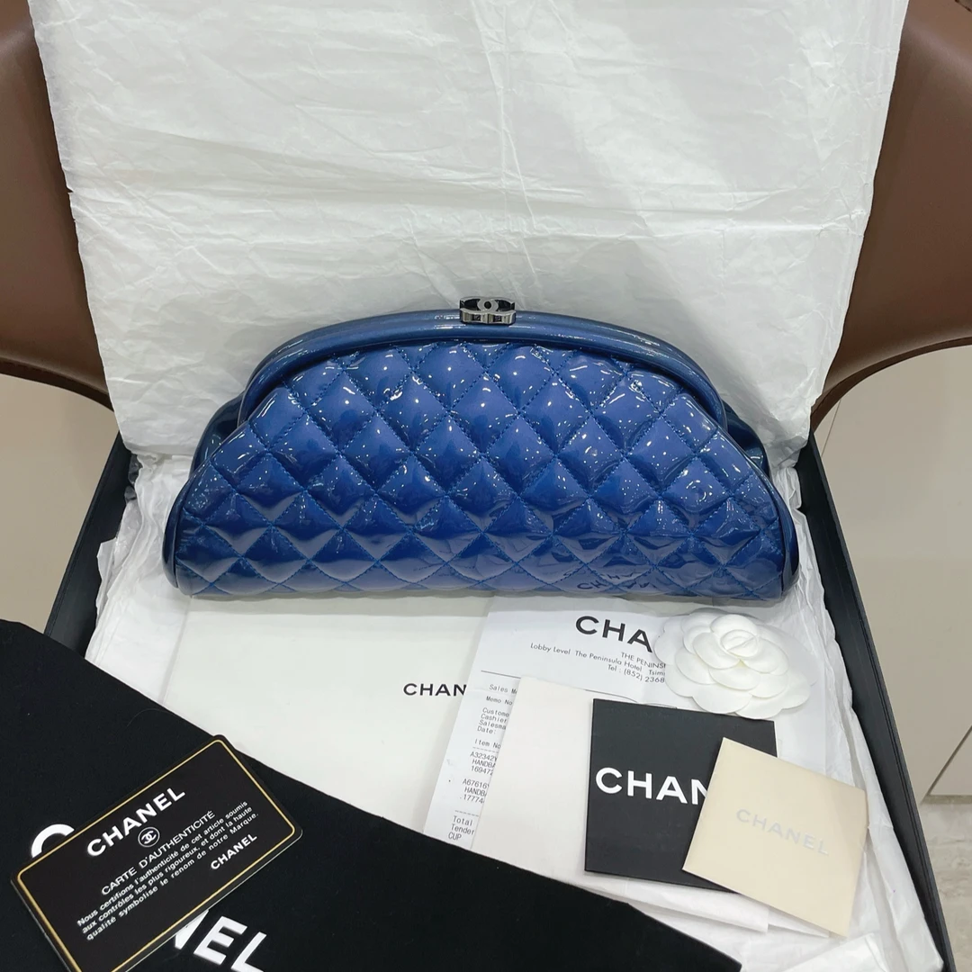 95新 Chanel/香奈儿 蓝色漆皮格纹手拿包
