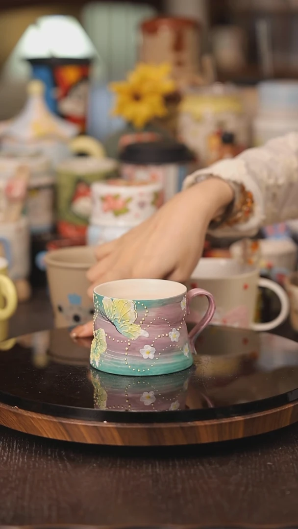 摆件景德镇釉下彩绘设计师款式陶瓷