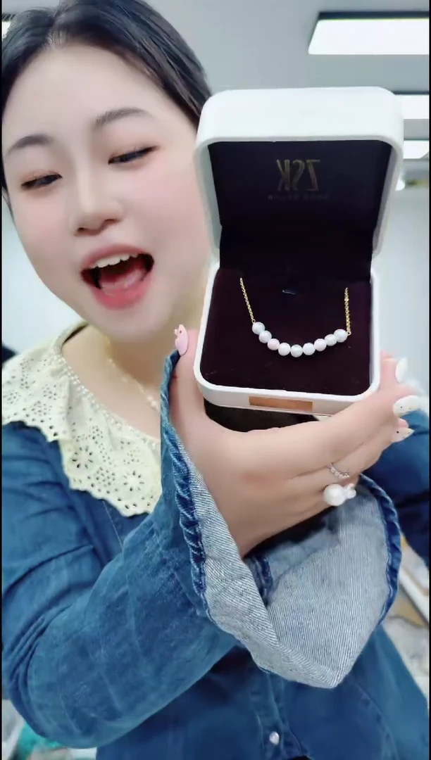 淡水珍珠合金颈饰1101白珍珠微笑链