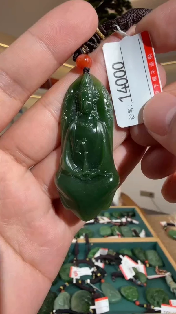 颈饰未镶嵌和田玉1