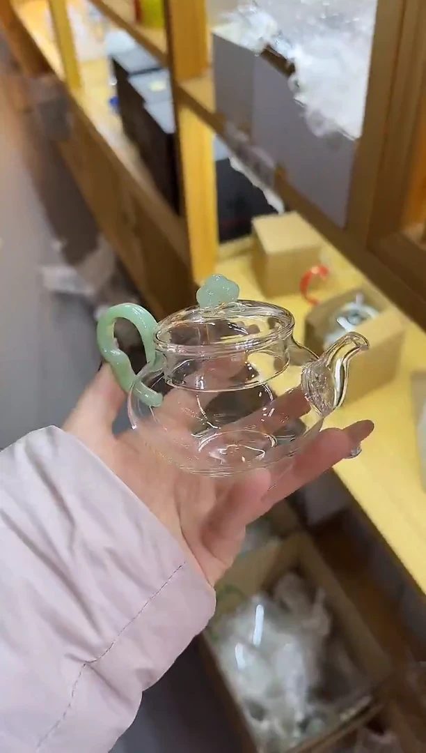绿玉瑞云壶