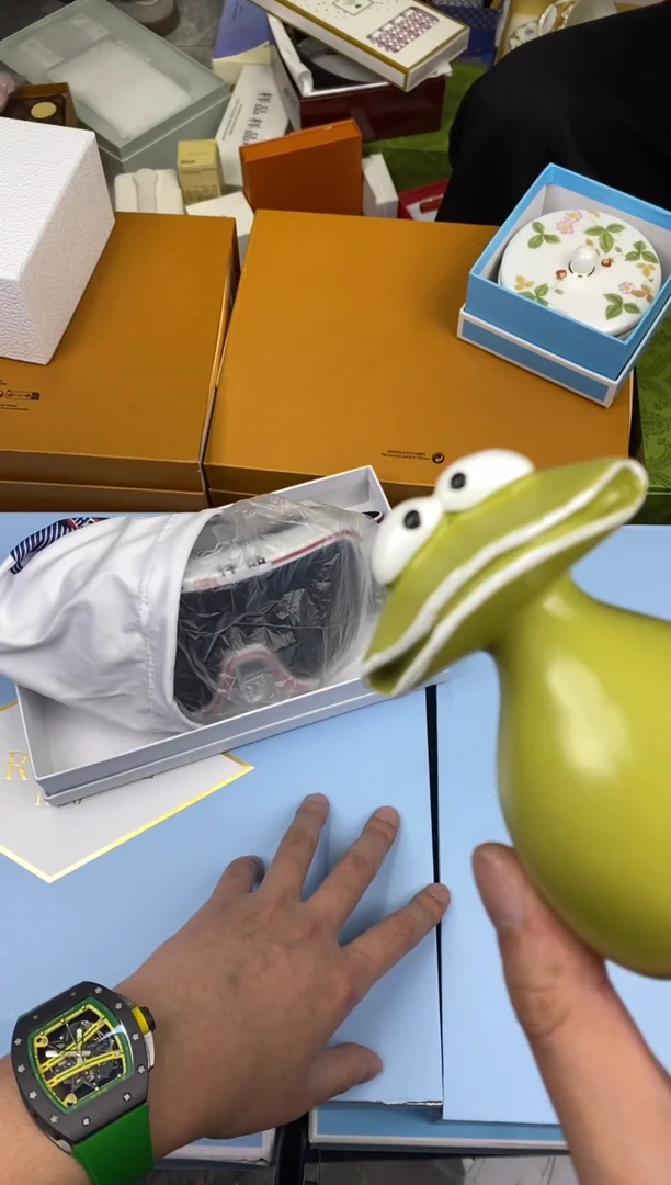 瓷片手工商品，没有品牌