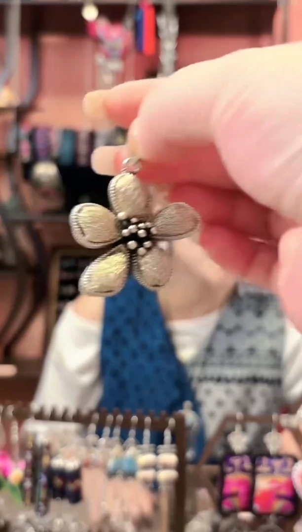 织绣云织谣民族风精美饰品   6