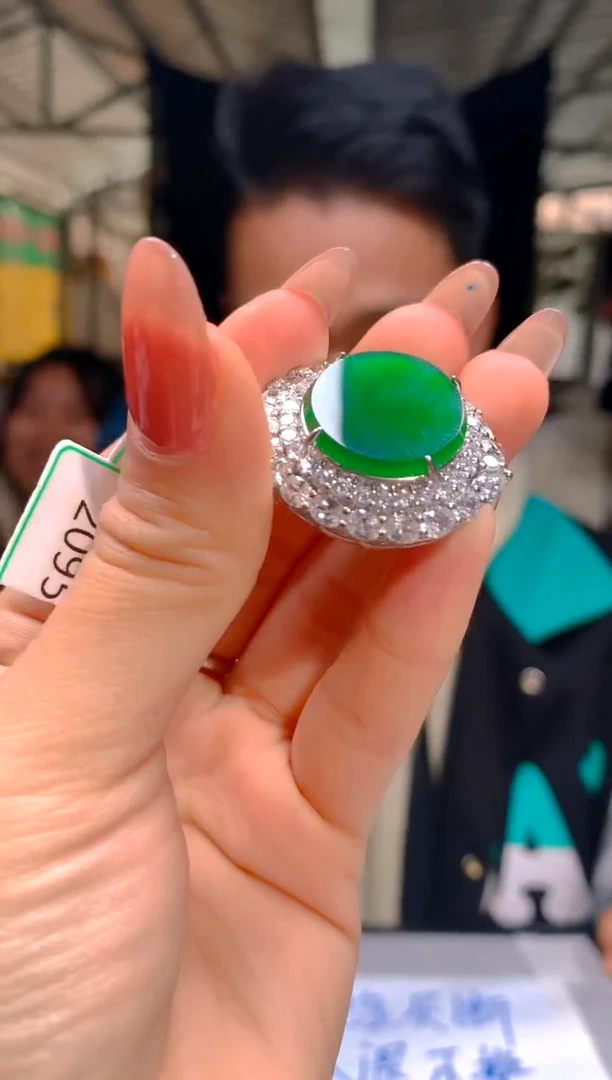 【闪购商品】定制翡翠未镶嵌45定制翡翠 多样性发货（发其一）