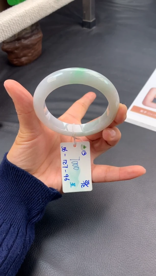 未镶嵌手镯翡翠翡翠自带#送人#，假一赔三