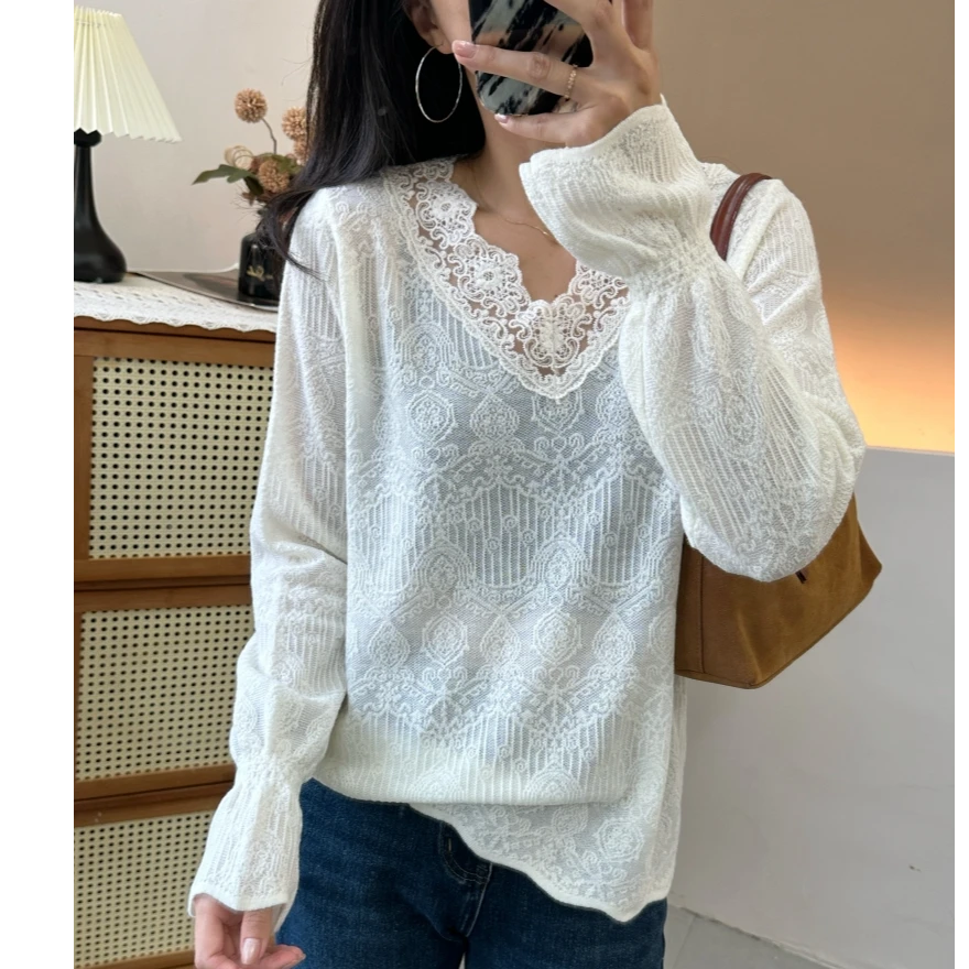 温柔风法式蕾丝花边V领内搭女宽松钩花显瘦早秋长袖针织衫打底衫