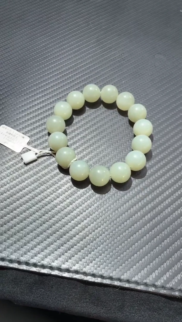 未镶嵌手链和田玉（青白玉）且末近矿老料高青白卡14手串微色差