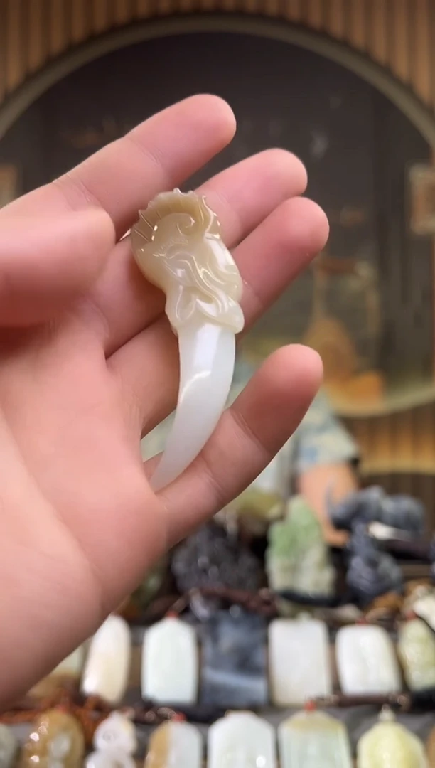 和田玉未镶嵌挂件吊坠