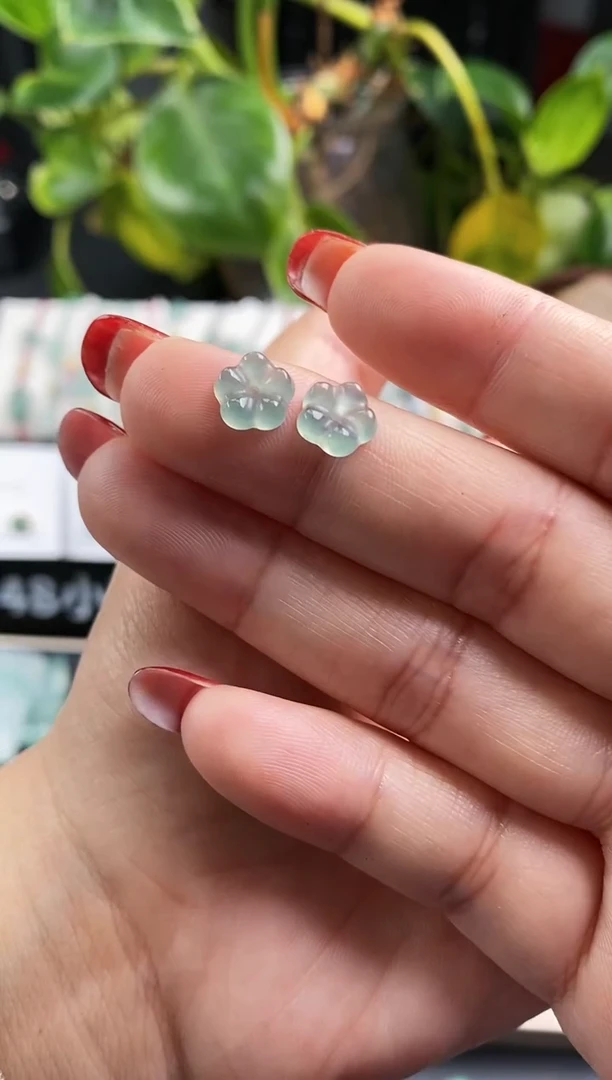 【闪购商品】翡翠裸石翡翠小花