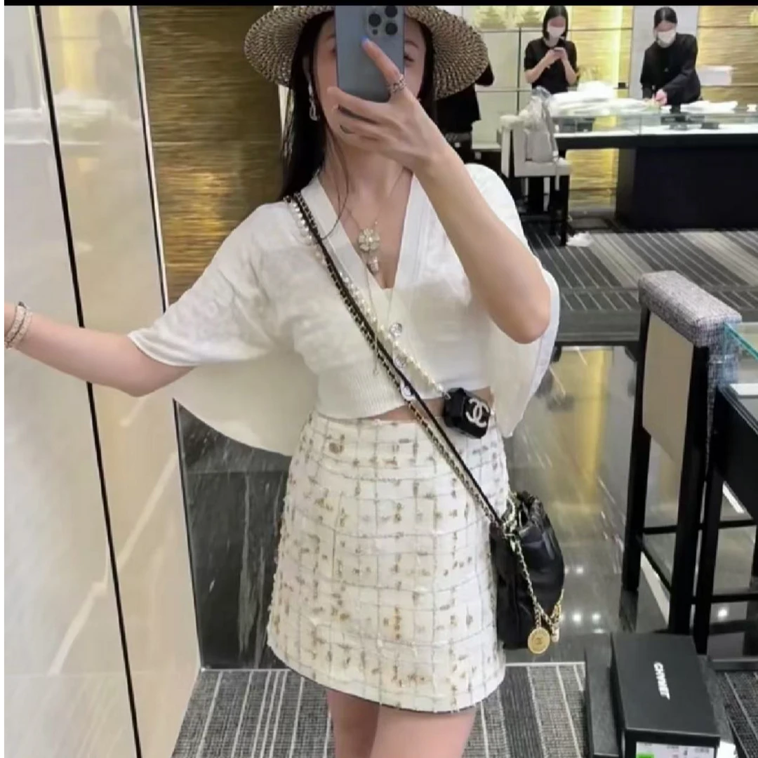 99新 Chanel/香奈儿 沙滩系列白金配色短裙/F42/编号962