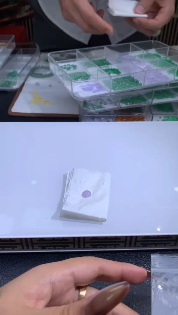 裸石翡翠乖****头翡翠