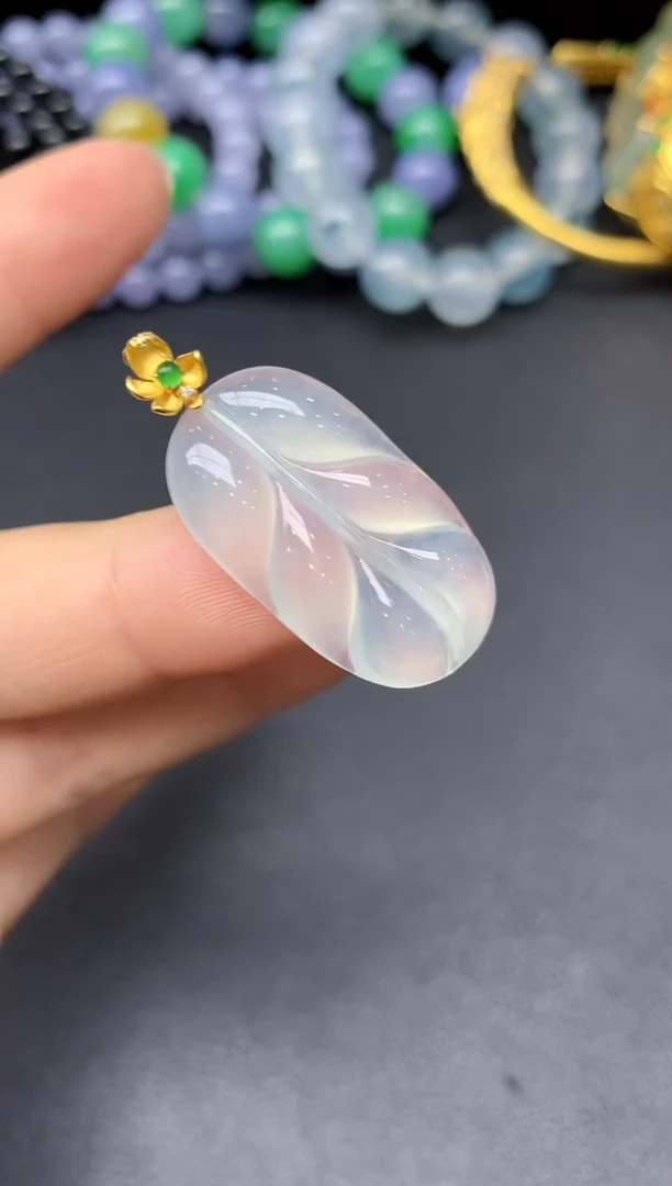 颈饰18K金镶嵌翡翠229-雪姐翡翠天天见