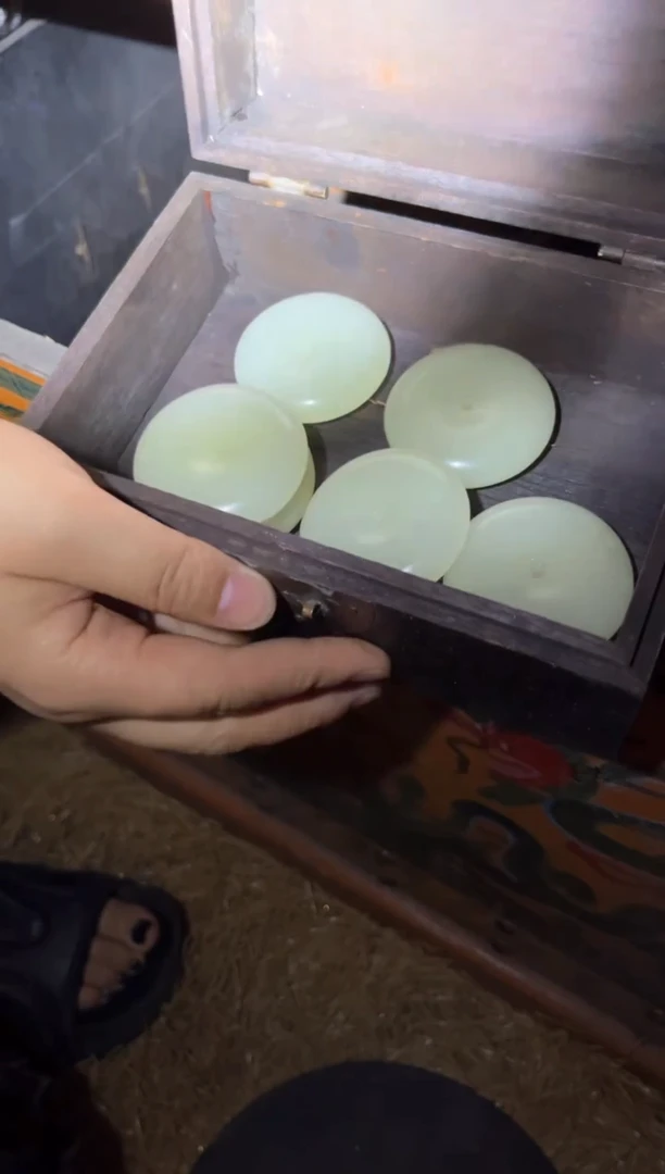 和田玉未镶嵌挂件平安扣一个