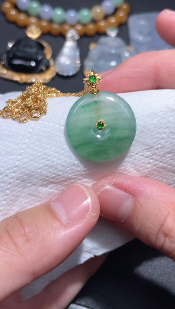 颈饰18K金镶嵌翡翠26