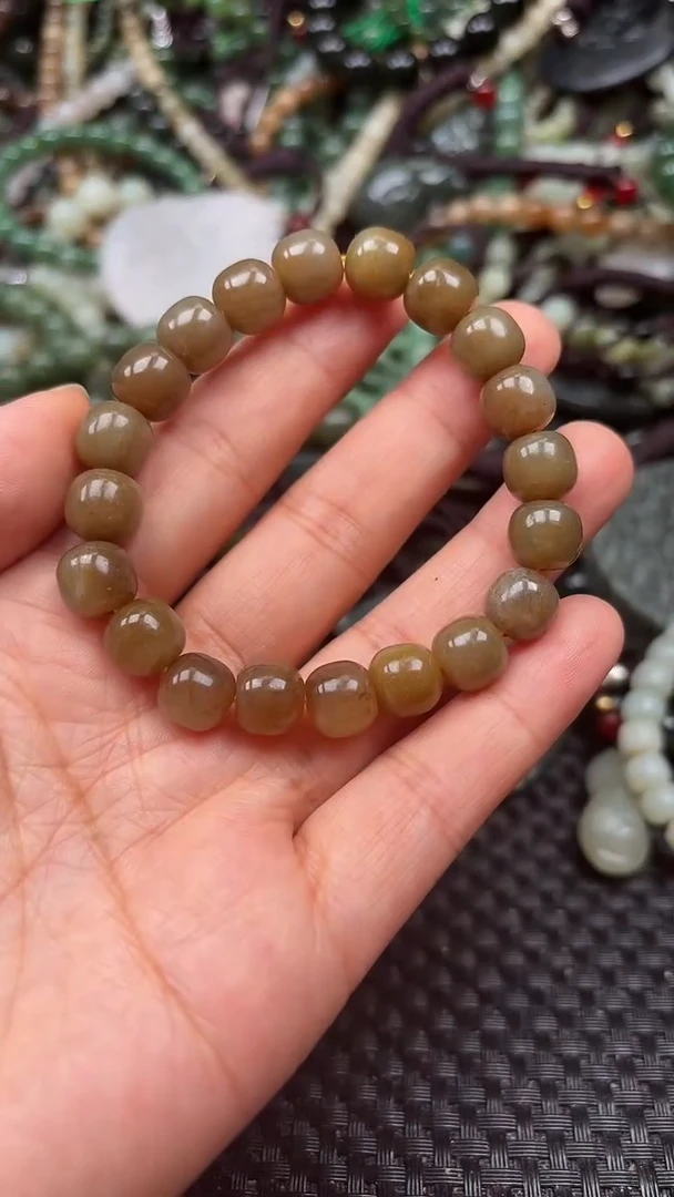 和田玉未镶嵌颈饰1