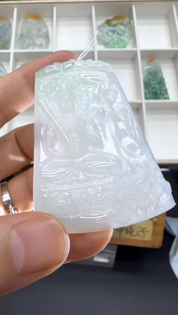 翡翠挂件未镶嵌A货翡翠多样性孤品