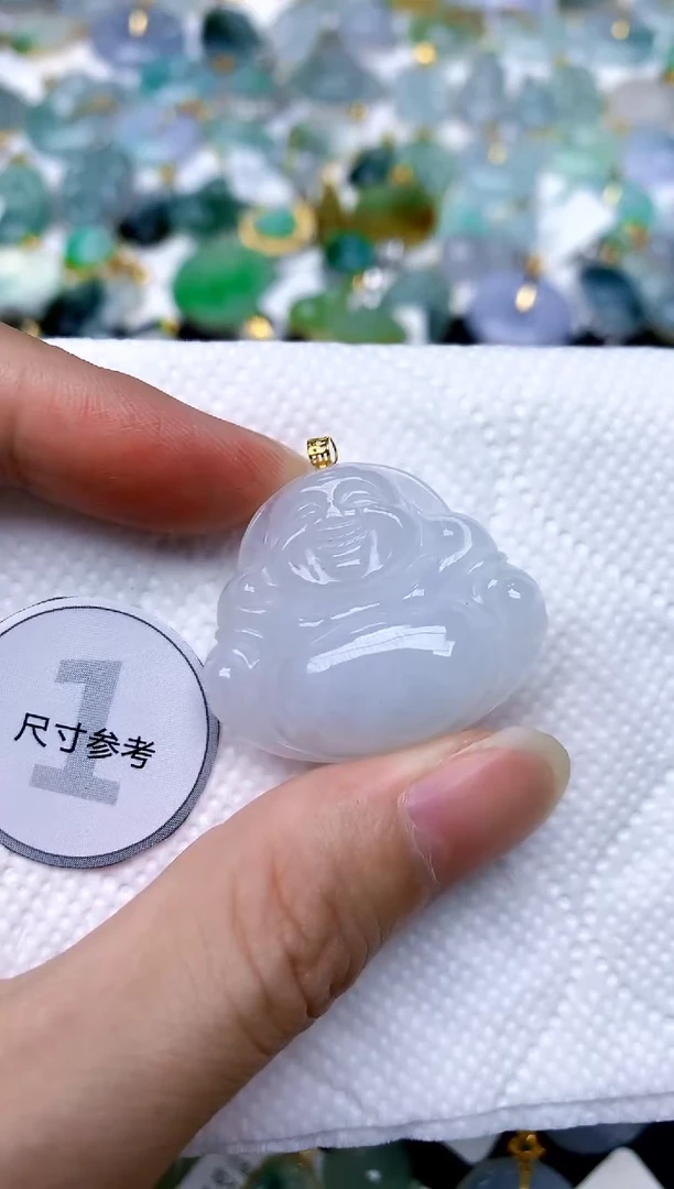 颈饰18K金镶嵌翡翠天然A货翡翠