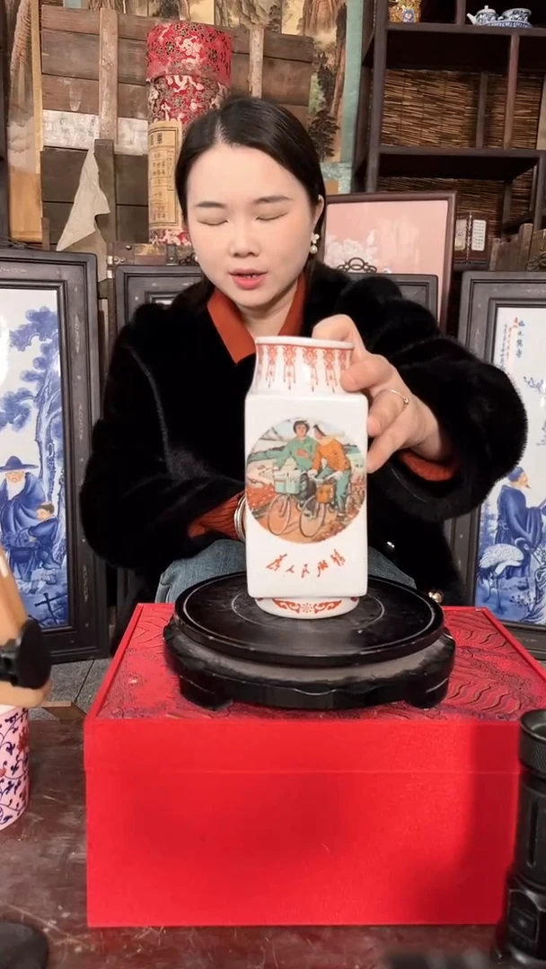 陶景德镇陶瓷摆件M102