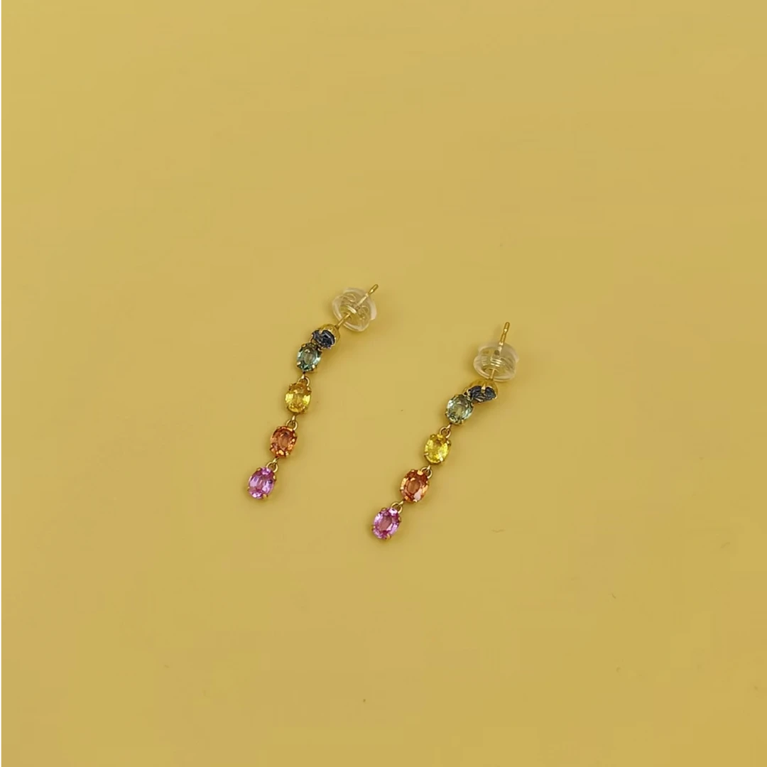 18K金镶嵌彩色蓝宝石耳环