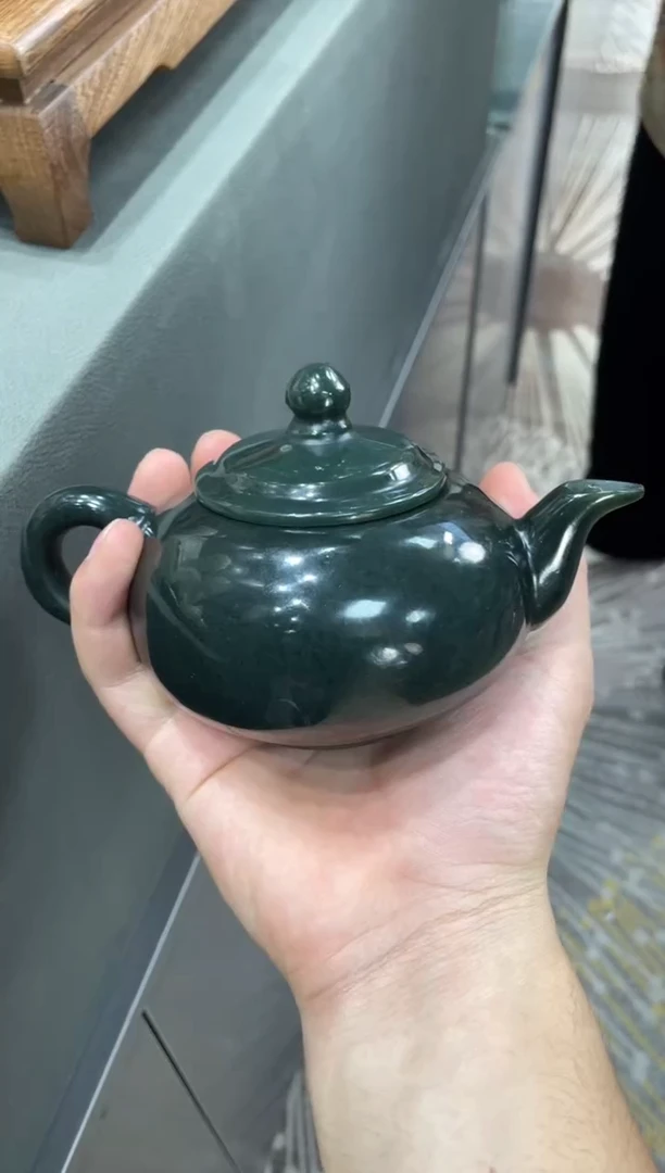 未镶嵌和田玉摆件茶壶