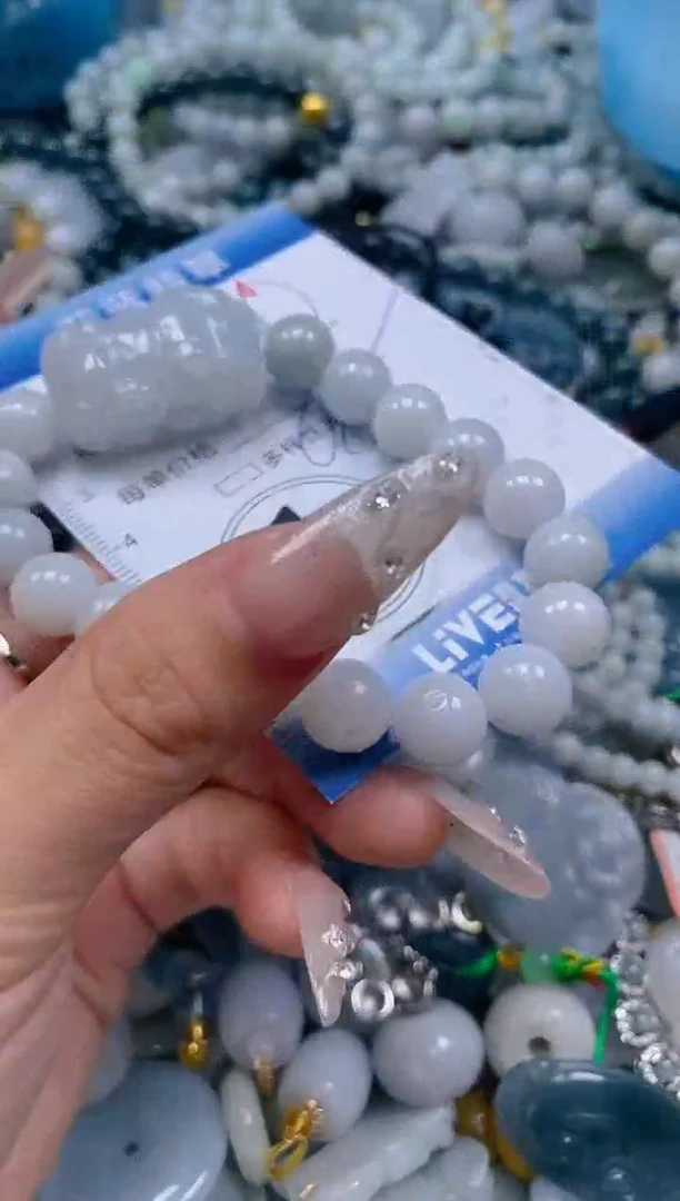 翡翠未镶嵌颈饰闪购0262654