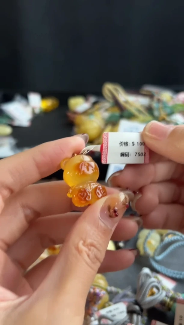 蜜蜡颈饰未镶嵌7502号买断