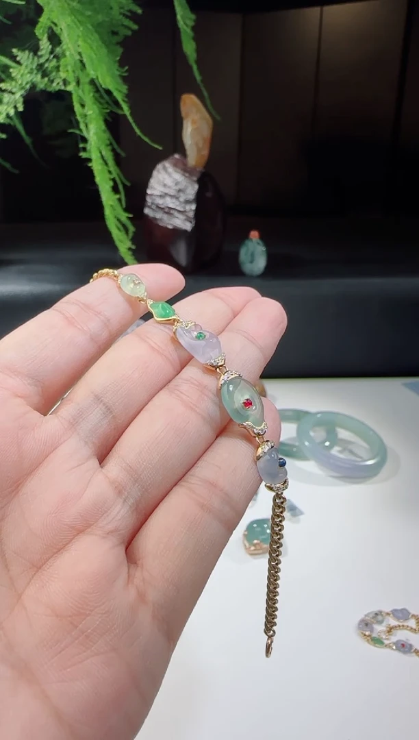 18K金镶嵌手链翡翠洋