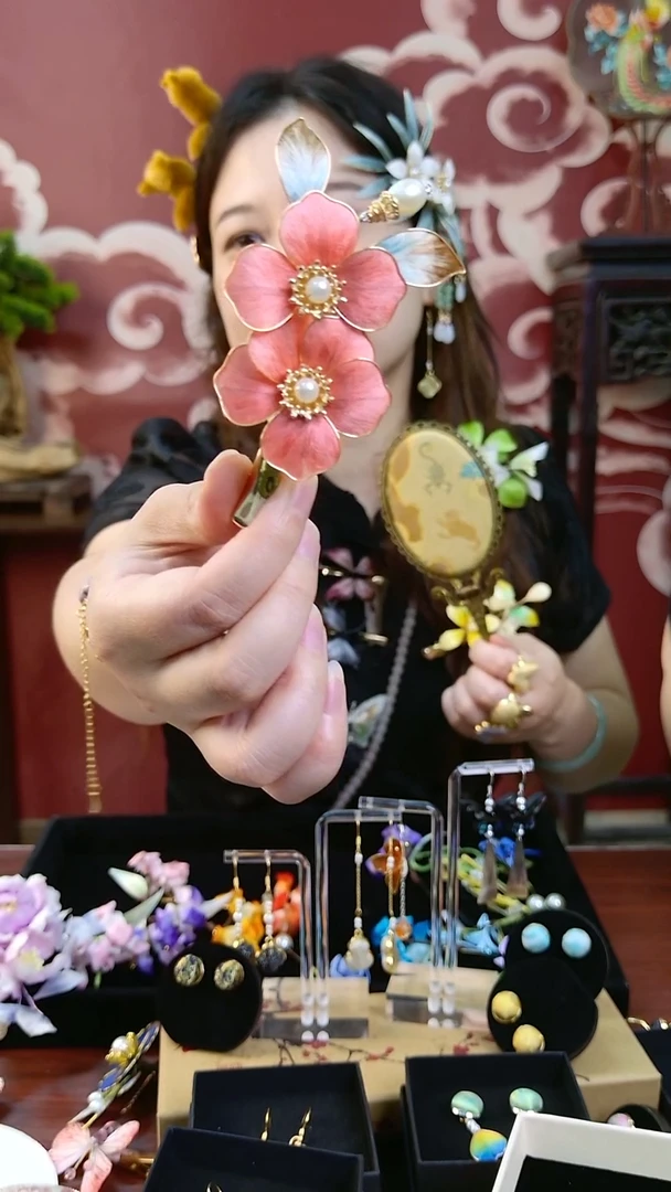 刺绣纯手工非遗绒花