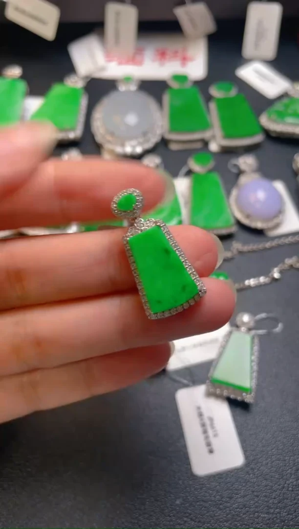 吊坠(不含链)银S925镶嵌翡翠吊坠