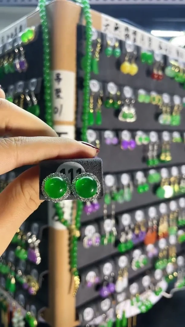 【闪购商品】翡翠耳饰银S925镶嵌111
