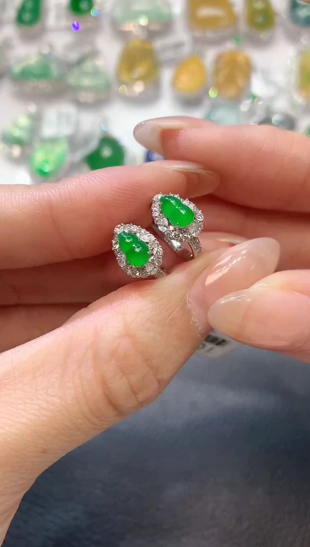 【闪购商品】翡翠耳饰18K金镶嵌C21 一件