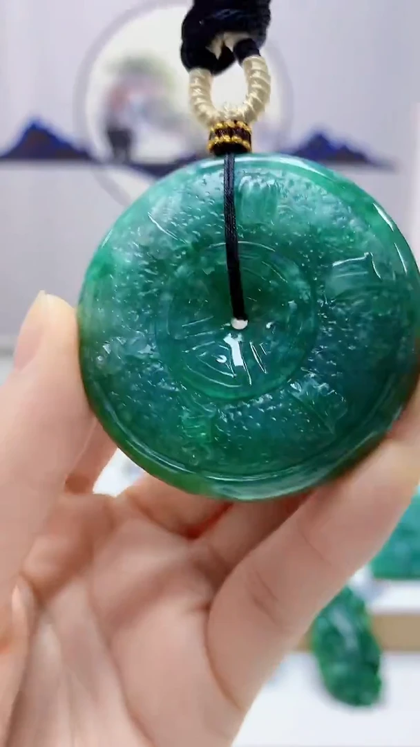 未镶嵌定制翡翠小**.4852DD-毛货挂件