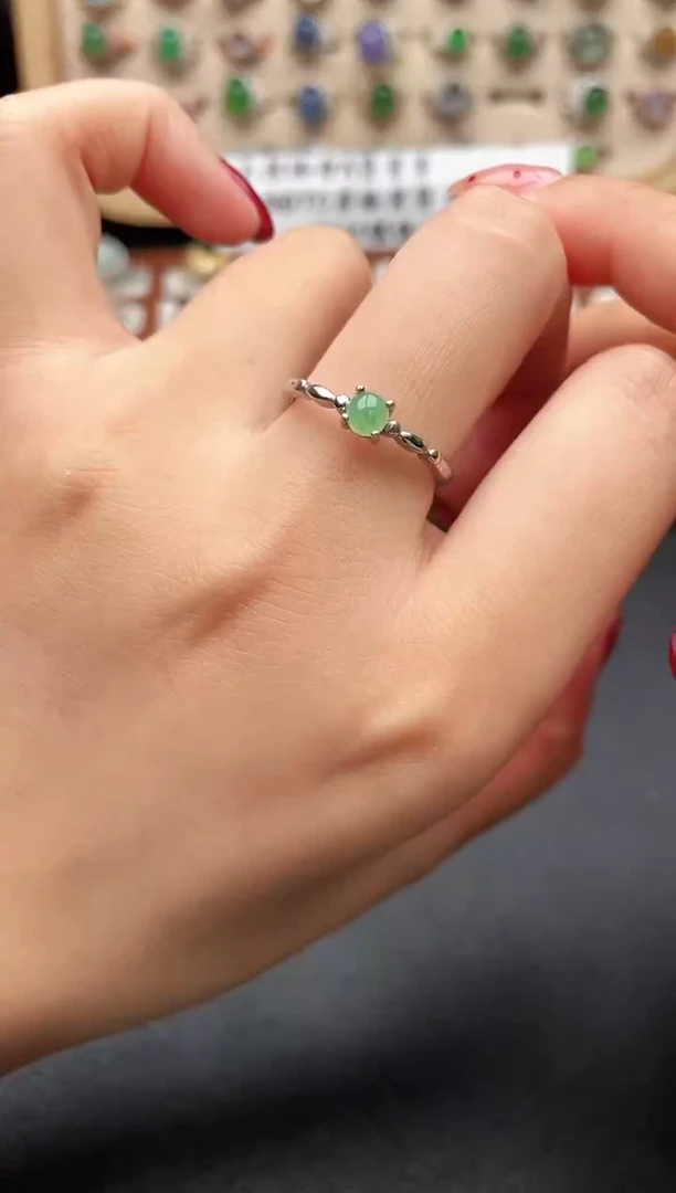 银S925镶嵌戒指翡翠一物一证一礼盒