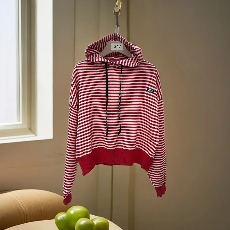 【红色条纹帽衫】秋季新款时尚百搭显白针织连帽衫