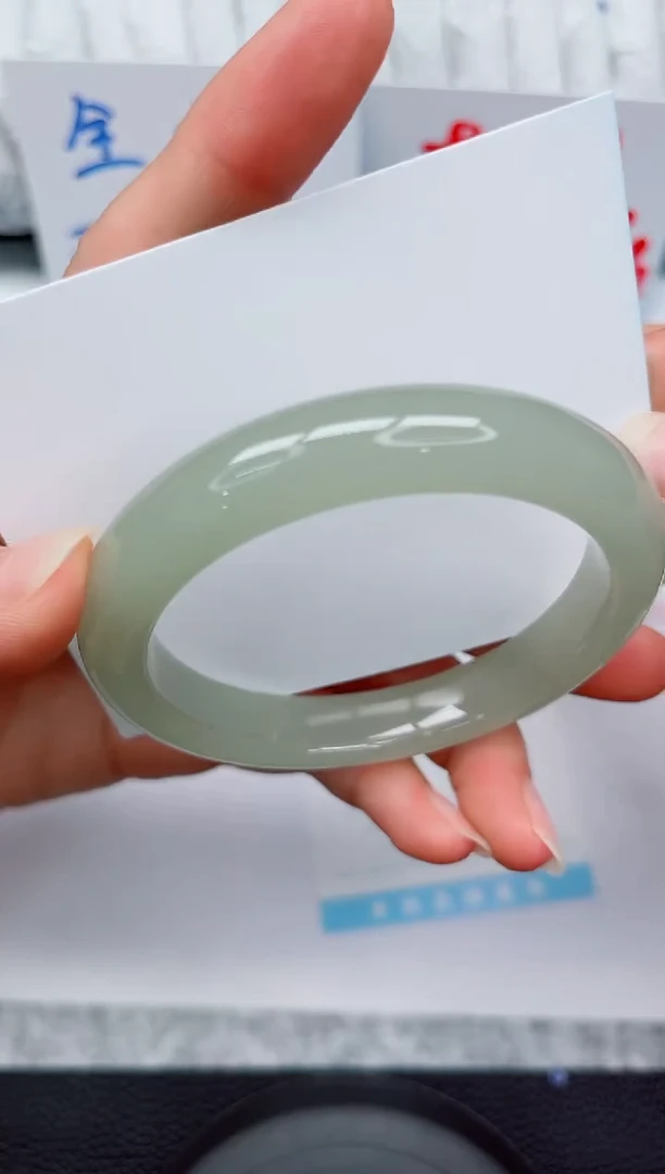 未镶嵌手镯石英质玉72-58