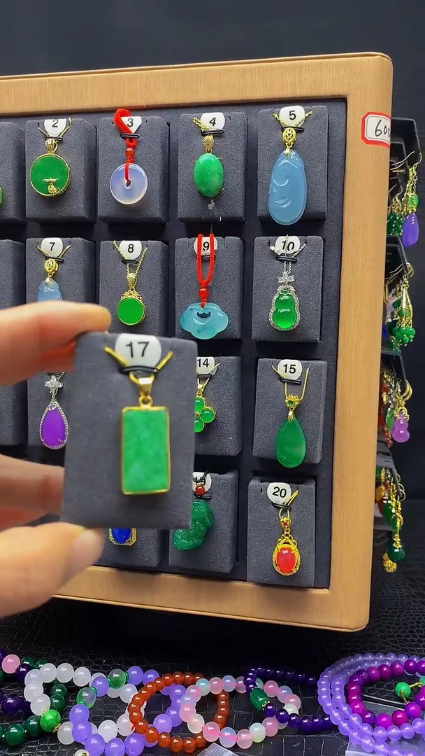 【闪购商品】石英质玉颈饰未镶嵌吊坠