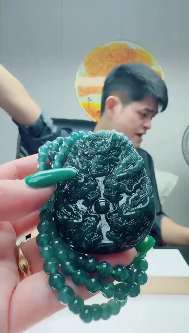 翡翠未镶嵌颈饰多样性随机发其一