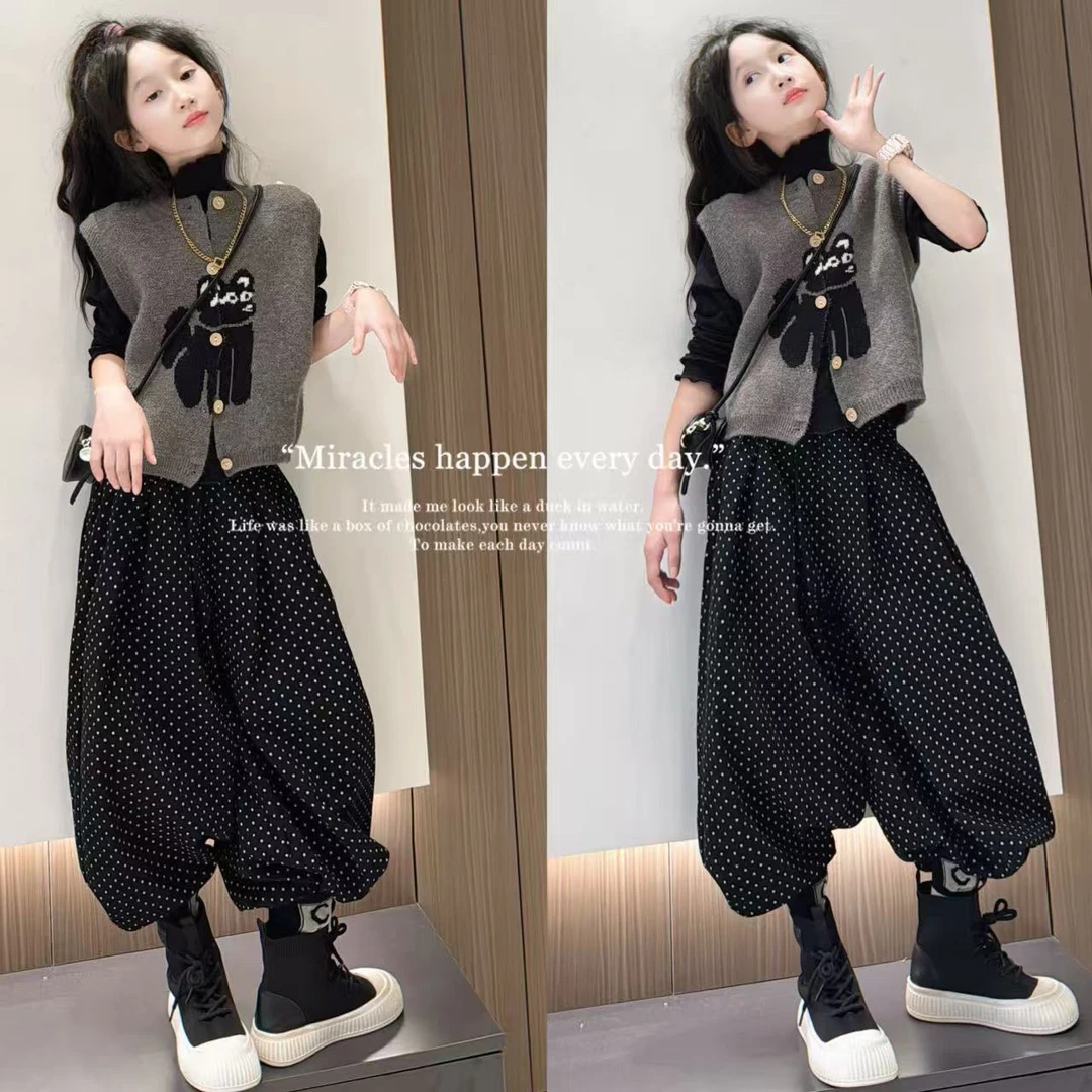 女童春秋套装2025年秋季新款中大童木耳边打底衫马甲波点裤三件套